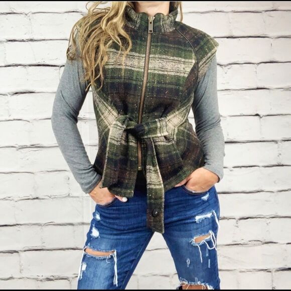 Cabi Green Plaid Tweed Waist Tie Irish Vest (M) - Picture 1 of 8